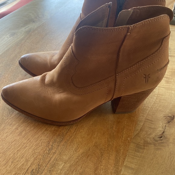 Frye Booties Tan 10 - Picture 9 of 9